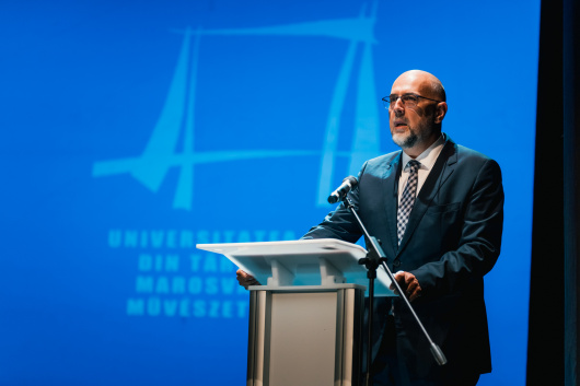 Kelemen Hunor beszéde a Marosvásárhelyi Művészeti Egyetem tanévnyitóján Kelemen Hunor beszéde a Marosvásárhelyi Művészeti Egyetem tanévnyitóján