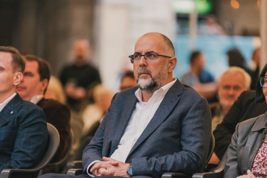 Kelemen Hunor nyilatkozata a nagyváradi kulturális intézmények összevonása kapcsán Kelemen Hunor nyilatkozata a nagyváradi kulturális intézmények összevonása kapcsán