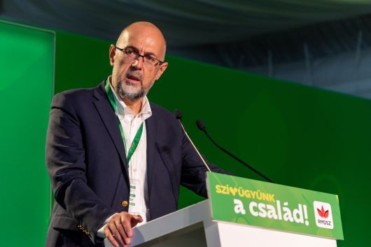 Kelemen Hunor szövetségi elnök köszöntő beszéde az RMDSZ 15. kongresszusán Kelemen Hunor szövetségi elnök köszöntő beszéde az RMDSZ 15. kongresszusán