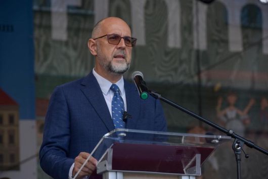 Kelemen Hunor beszéde a nagyenyedi Bethlen Gábor Kollégium 400 éves évfordulóján Kelemen Hunor beszéde a nagyenyedi Bethlen Gábor Kollégium 400 éves évfordulóján
