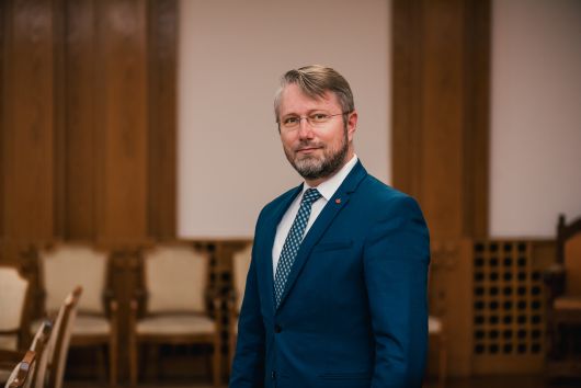 Szabó Ödön: meg kell védenünk az európai értékeket, a demokráciát és a demokratikus intézményekbe vetett bizalmat Szabó Ödön: meg kell védenünk az európai értékeket, a demokráciát és a demokratikus intézményekbe vetett bizalmat