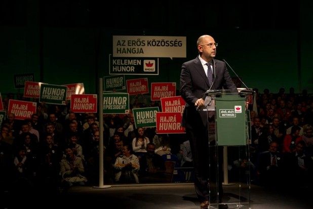 Kelemen Hunor az erős közösség hangja – Rajtvonalnál az RMDSZ államelnök-jelöltje
