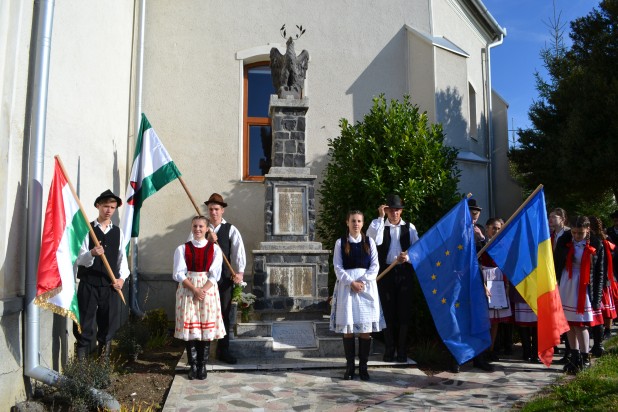 Seres Dénes: biztonságban szeretnénk tudni a jövőben is javainkat, jogainkat, mert nemcsak a fejlődés, de a megmaradás hívei is vagyunk