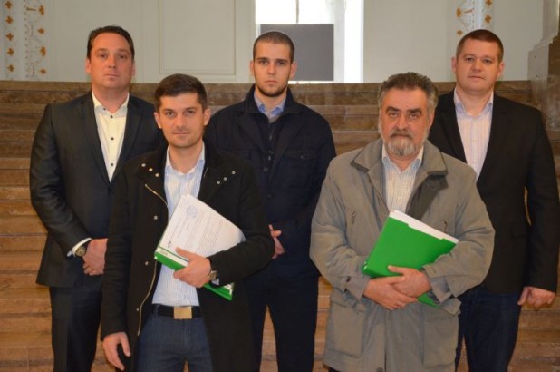Folytonosságra van szükség a Bánságban – leadta parlamenti jelöltlistáját az RMDSZ Temes Megyei Szervezete Folytonosságra van szükség a Bánságban – leadta parlamenti jelöltlistáját az RMDSZ Temes Megyei Szervezete
